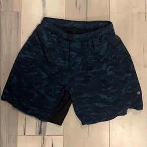 Lululemon surge shorts 6” liner Blue small